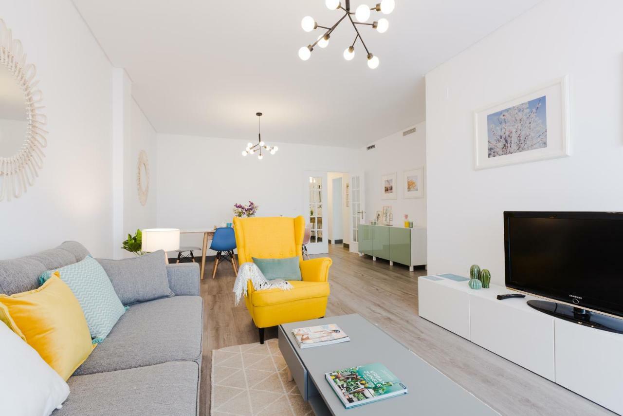 Hola Malaga Premium Centro Apartment Екстериор снимка